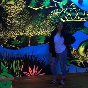 Meet your Posher, Hannah